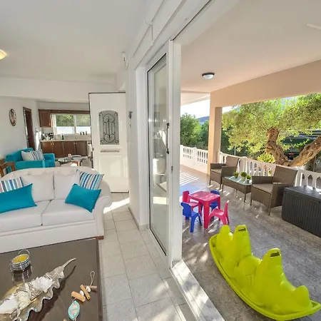 *haritos Traditional Apt-5min From Falassarna Bch*